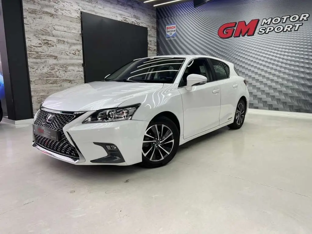 Photo 1 : Lexus Ct 2017 Hybrid