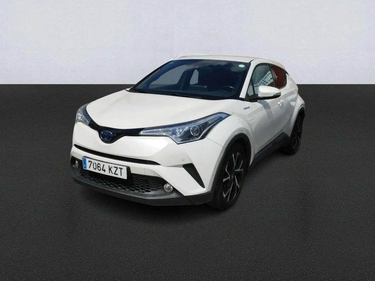 Photo 1 : Toyota C-hr 2019 Hybrid