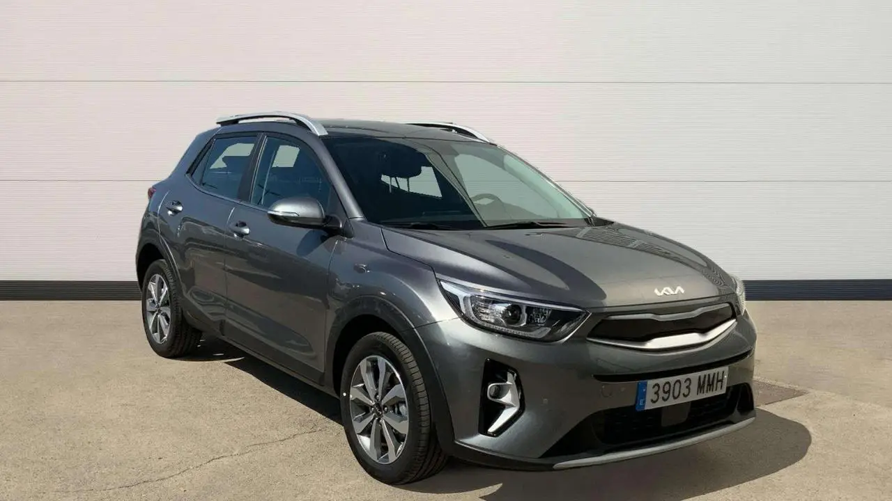 Photo 1 : Kia Stonic 2023 Petrol