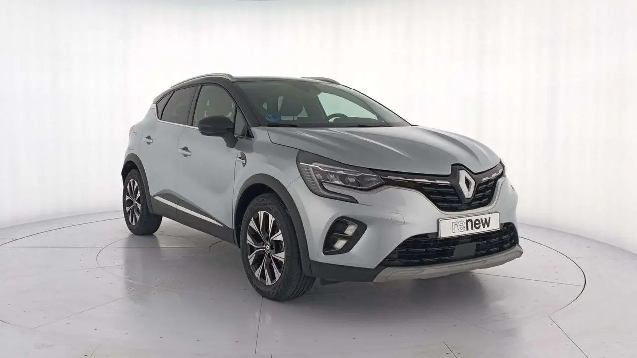 Photo 1 : Renault Captur 2023 Essence