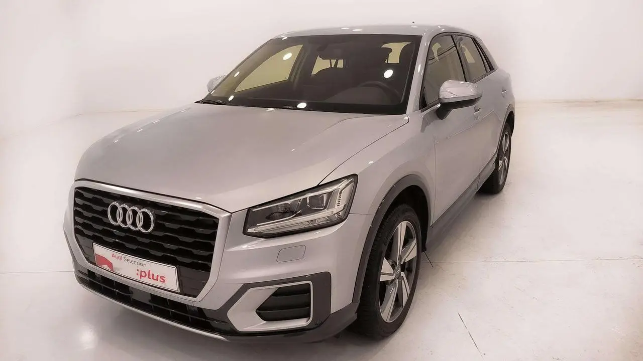 Photo 1 : Audi Q2 2020 Petrol