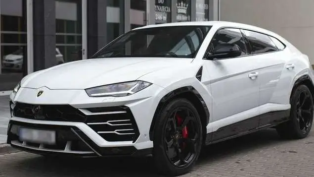 Photo 1 : Lamborghini Urus 2019 Petrol