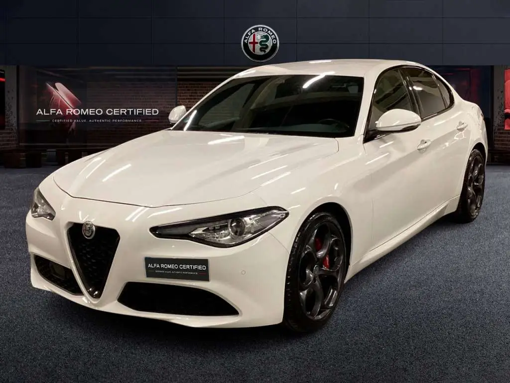 Photo 1 : Alfa Romeo Giulia 2022 Diesel