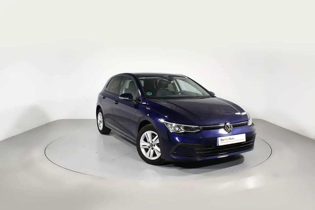 Photo 1 : Volkswagen Golf 2023 Petrol