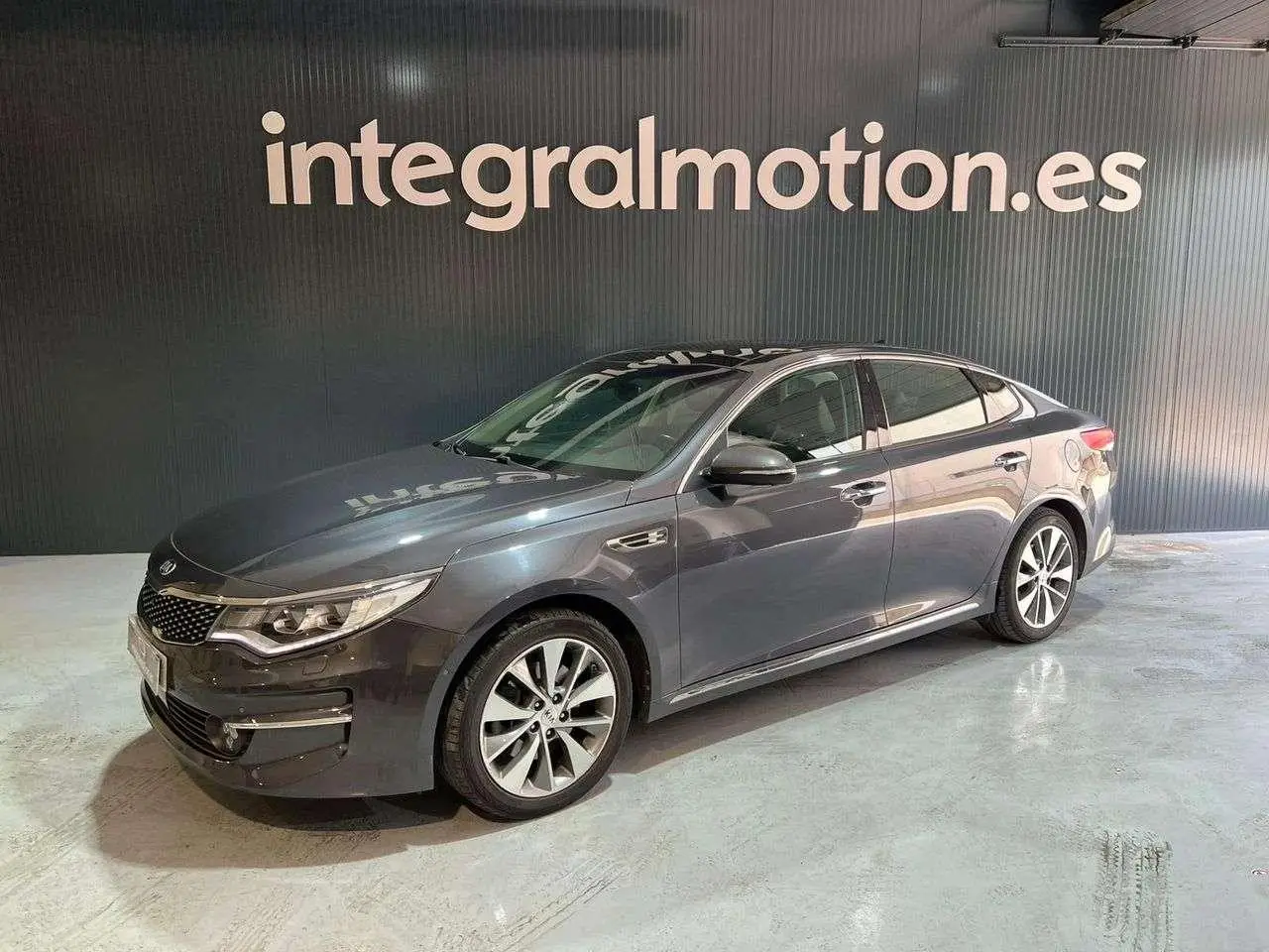 Photo 1 : Kia Optima 2018 Diesel