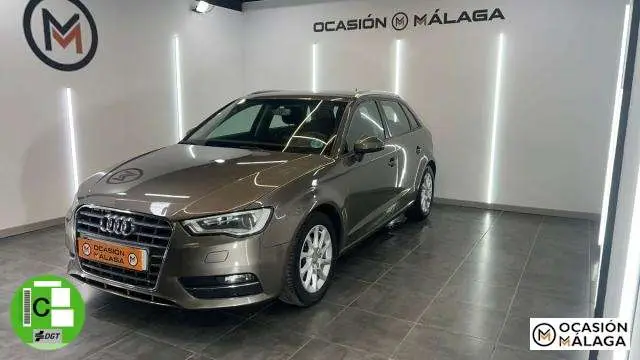 Photo 1 : Audi A3 2016 Petrol