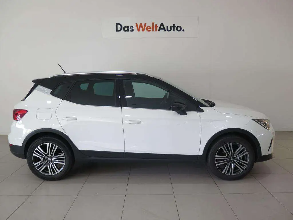 Photo 1 : Seat Arona 2023 Essence