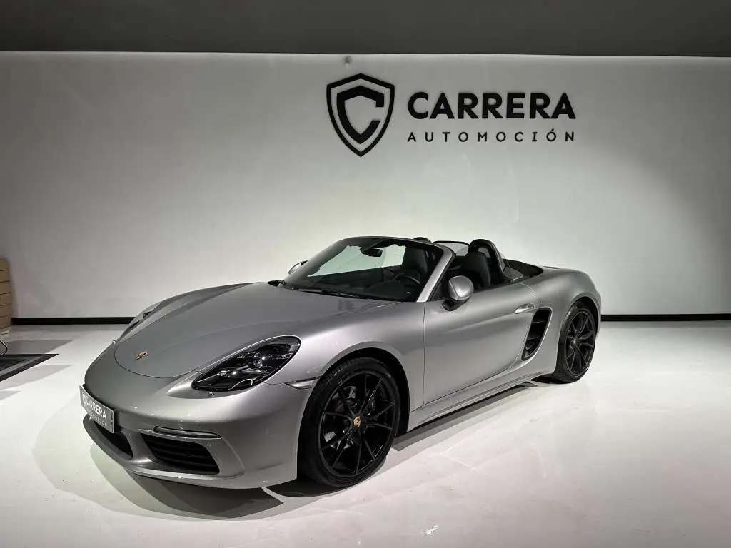 Photo 1 : Porsche Boxster 2018 Essence