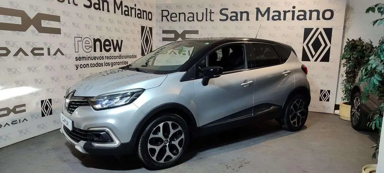 Photo 1 : Renault Captur 2019 Petrol