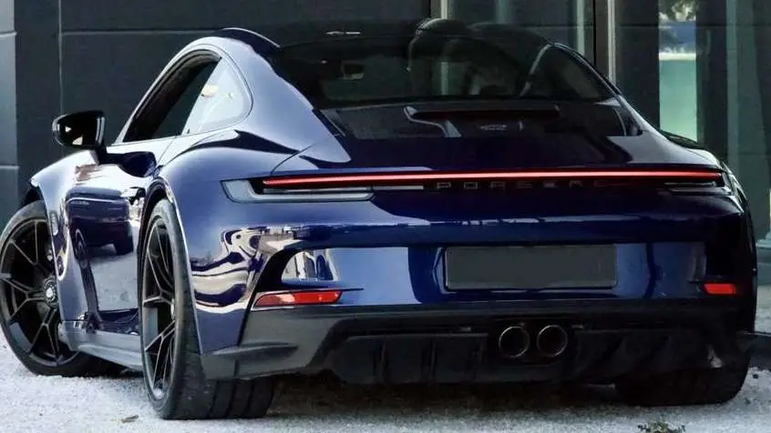 Photo 1 : Porsche 992 2022 Essence