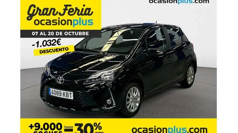 Photo 1 : Toyota Yaris 2017 Petrol