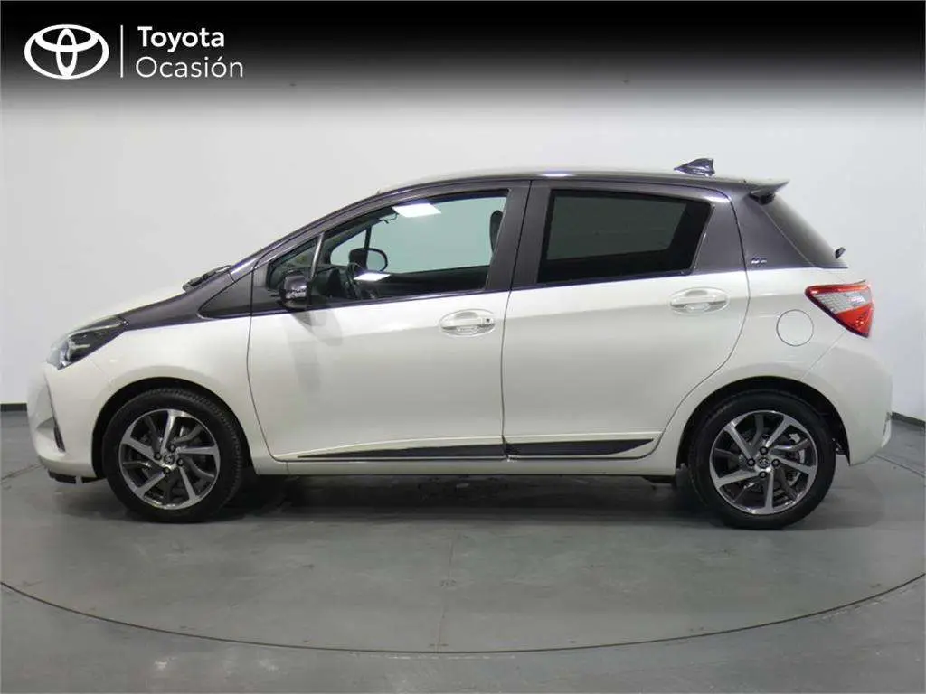 Photo 1 : Toyota Yaris 2019 Essence