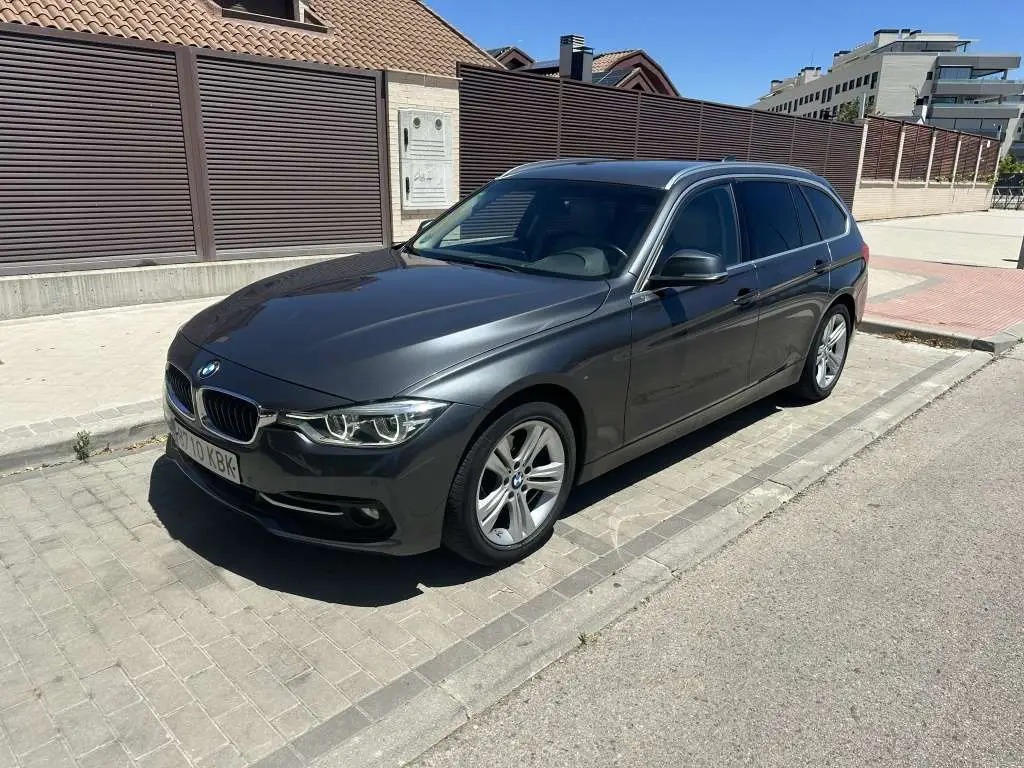 Photo 1 : Bmw Serie 3 2017 Diesel