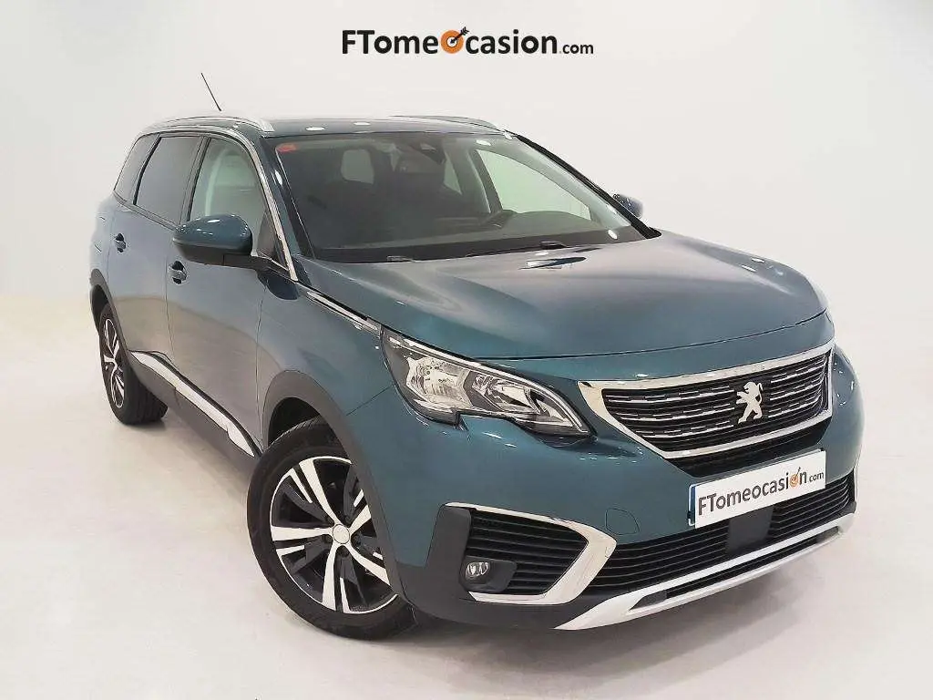 Photo 1 : Peugeot 5008 2018 Petrol