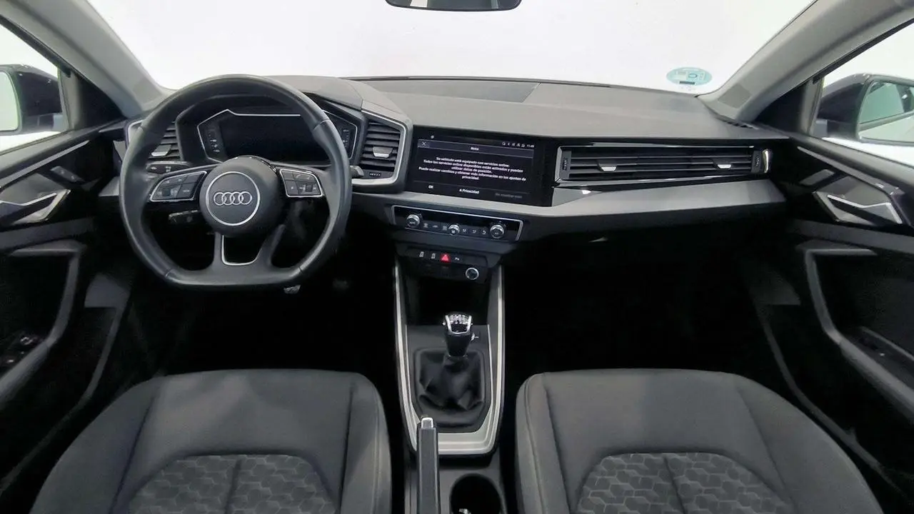 Photo 1 : Audi A1 2021 Essence