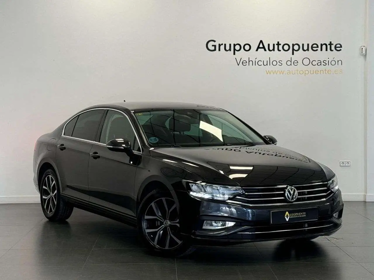 Photo 1 : Volkswagen Passat 2020 Diesel