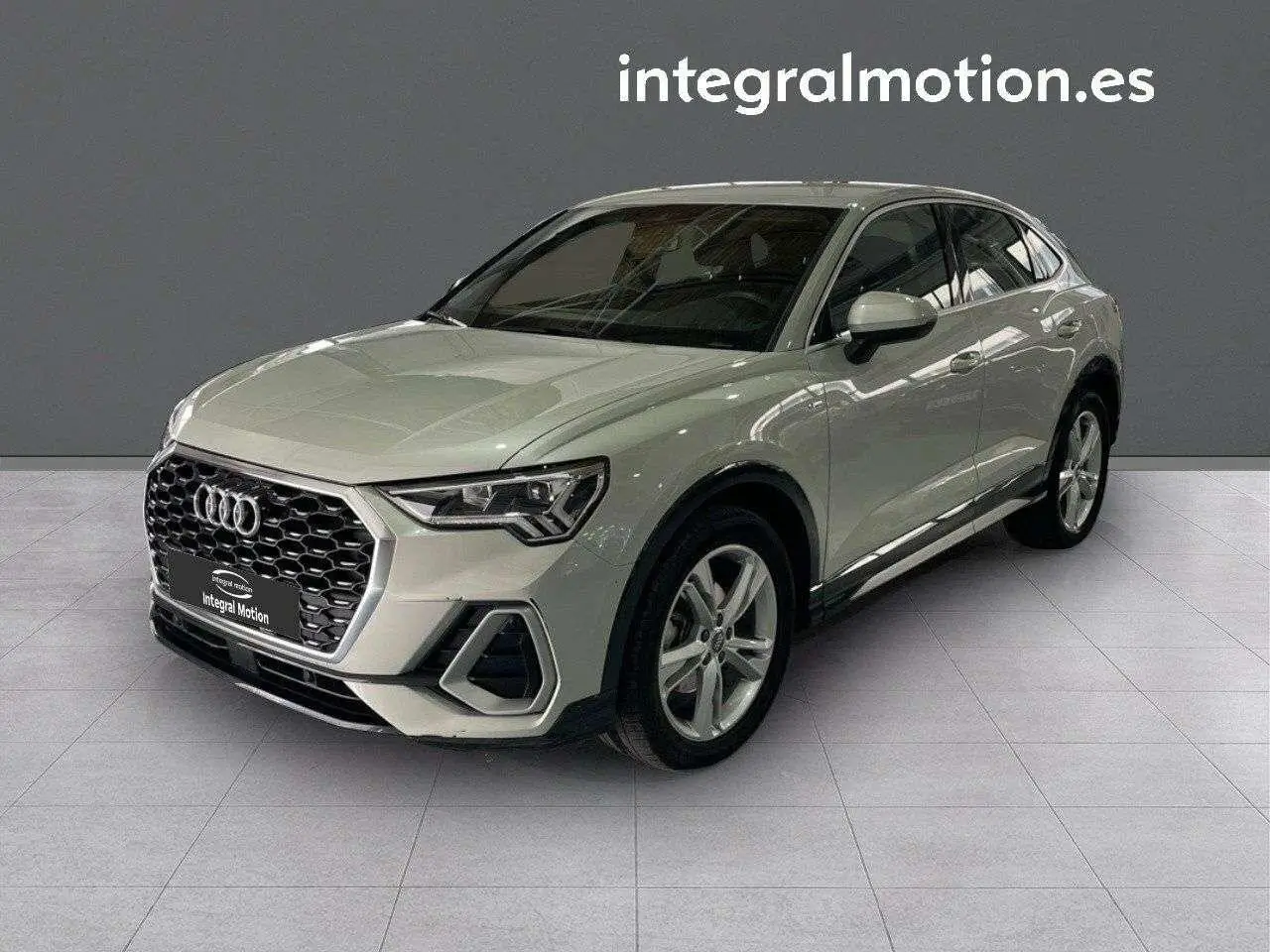 Photo 1 : Audi Q3 2020 Diesel