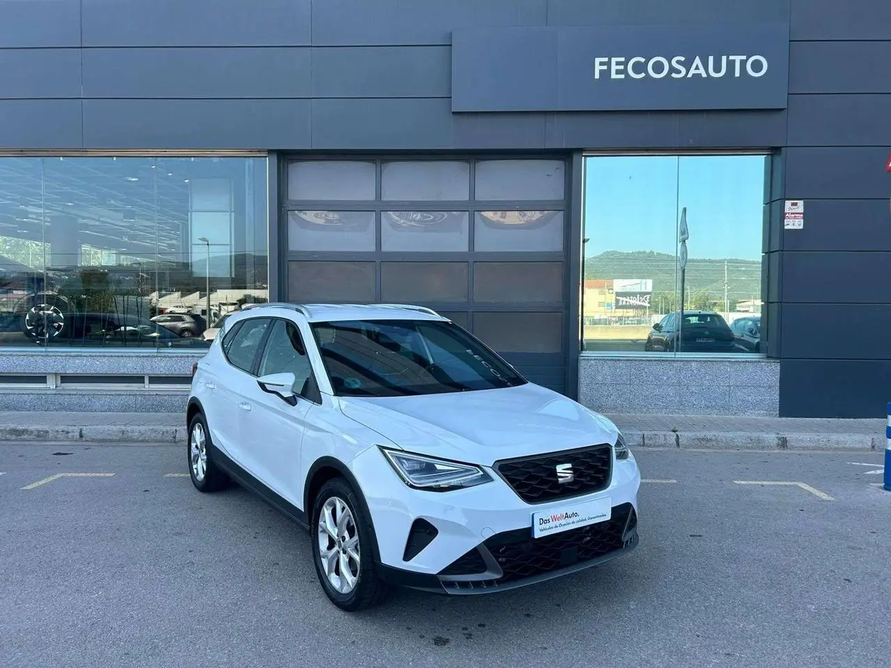 Photo 1 : Seat Arona 2023 Essence