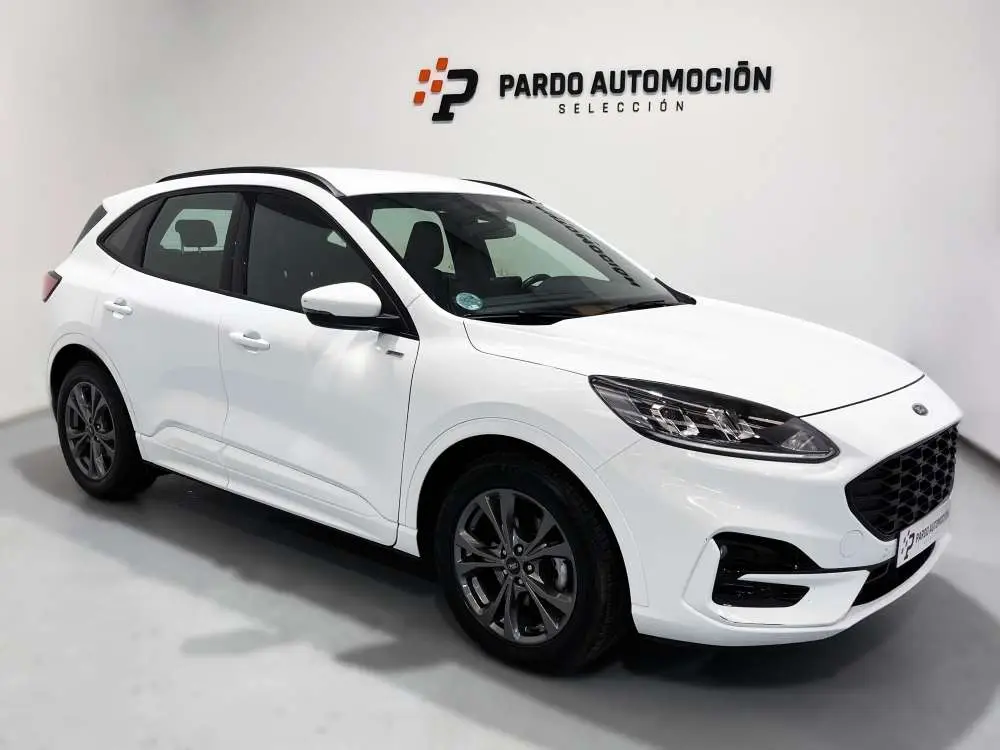 Photo 1 : Ford Kuga 2023 Petrol