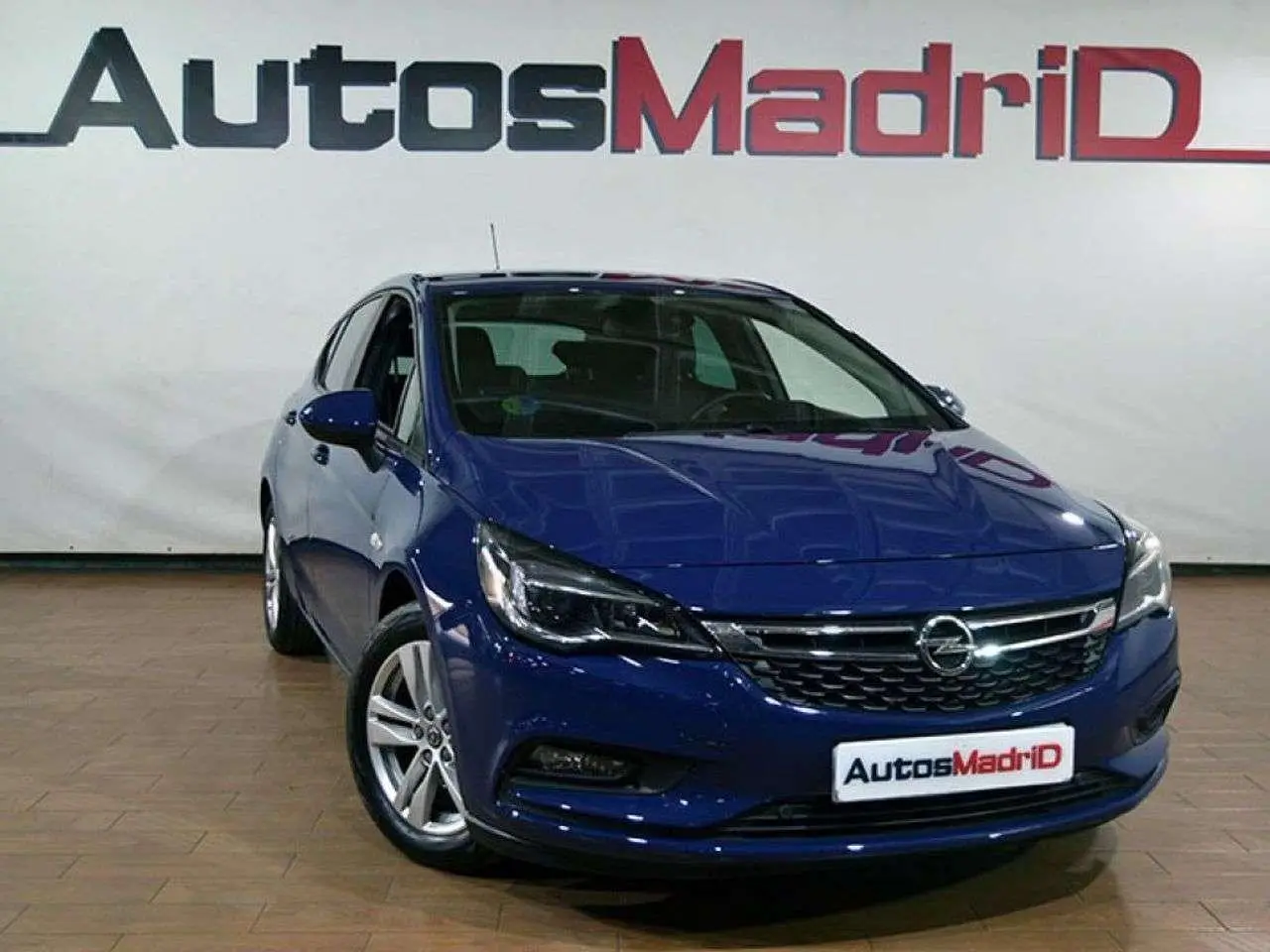 Photo 1 : Opel Astra 2019 Essence