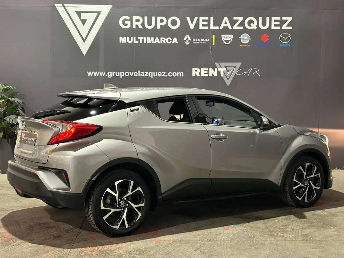 Photo 1 : Toyota C-hr 2019 Hybride