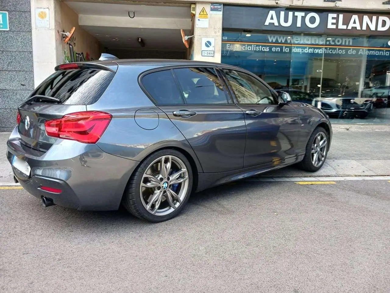 Photo 1 : Bmw Serie 1 2017 Petrol