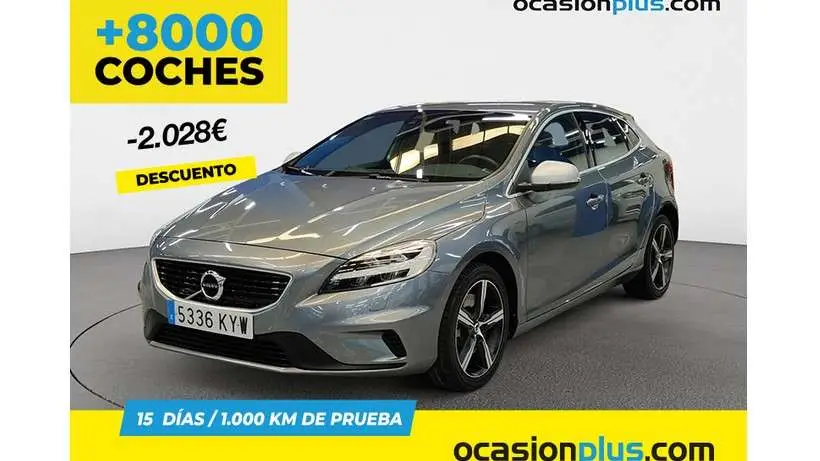 Photo 1 : Volvo V40 2019 Petrol