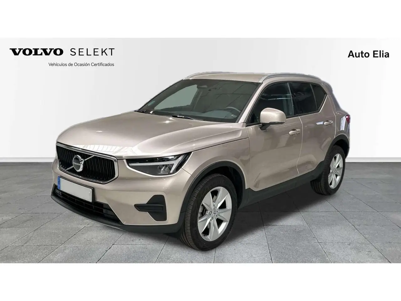 Photo 1 : Volvo Xc40 2024 Petrol