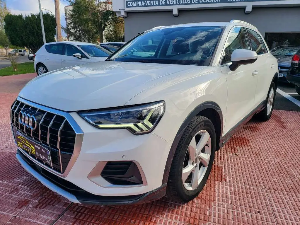 Photo 1 : Audi Q3 2019 Essence