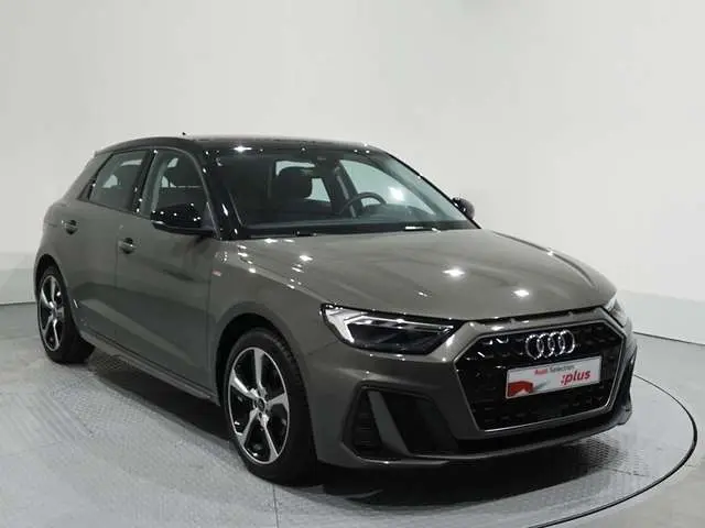 Photo 1 : Audi A1 2024 Petrol