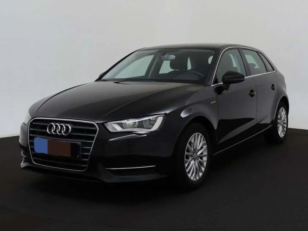 Photo 1 : Audi A3 2015 LPG