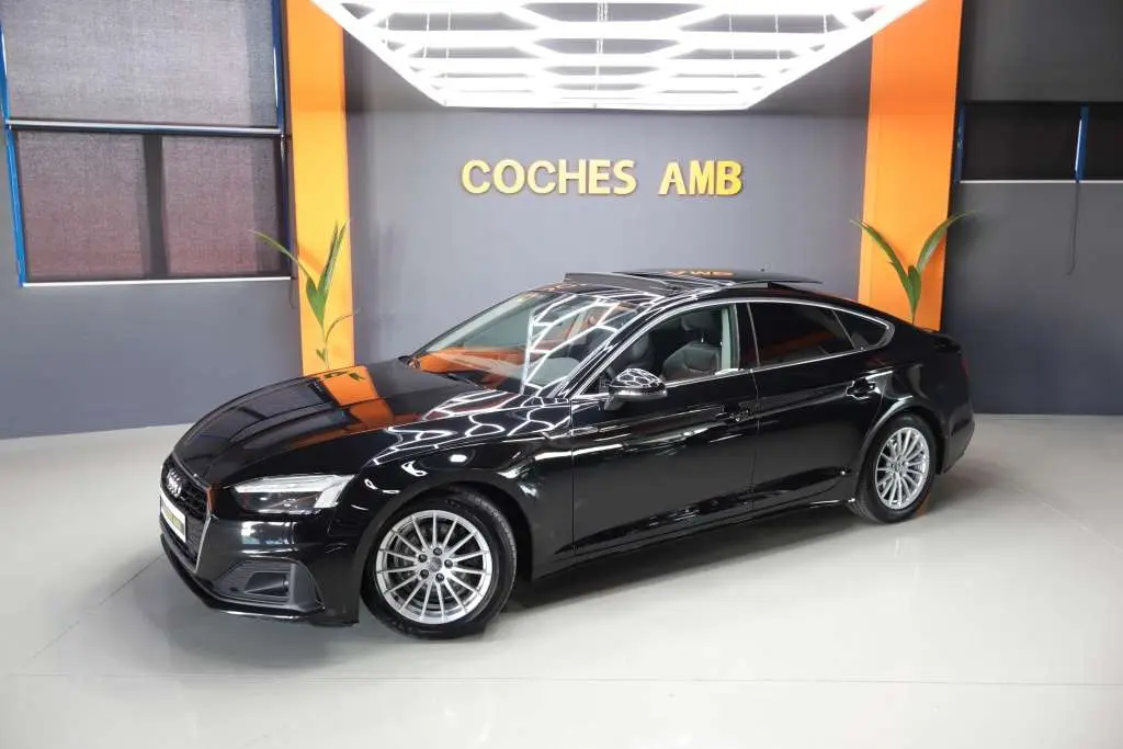 Photo 1 : Audi A5 2020 Diesel