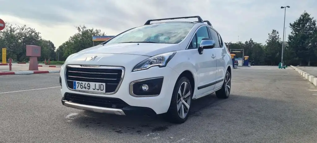 Photo 1 : Peugeot 2008 2016 Petrol