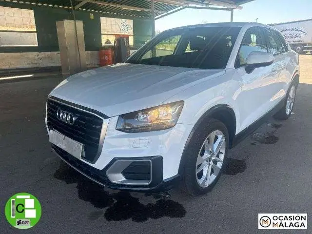 Photo 1 : Audi Q2 2018 Diesel