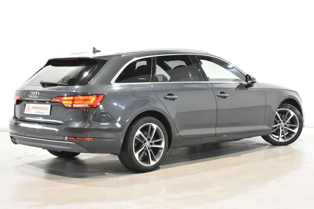 Photo 1 : Audi A4 2016 Diesel