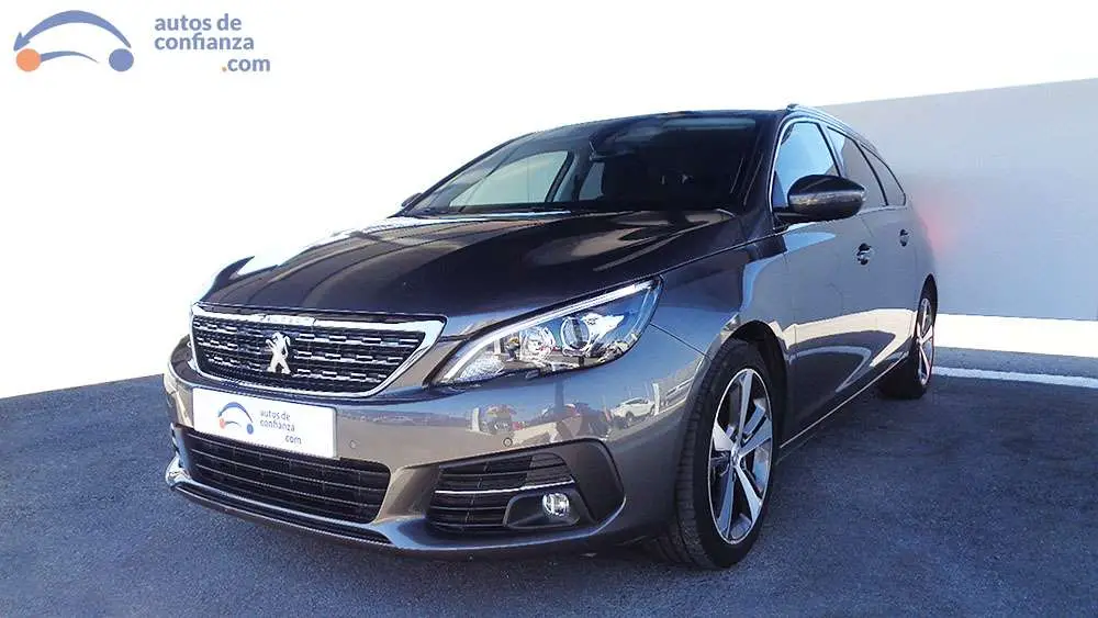 Photo 1 : Peugeot 308 2019 Essence