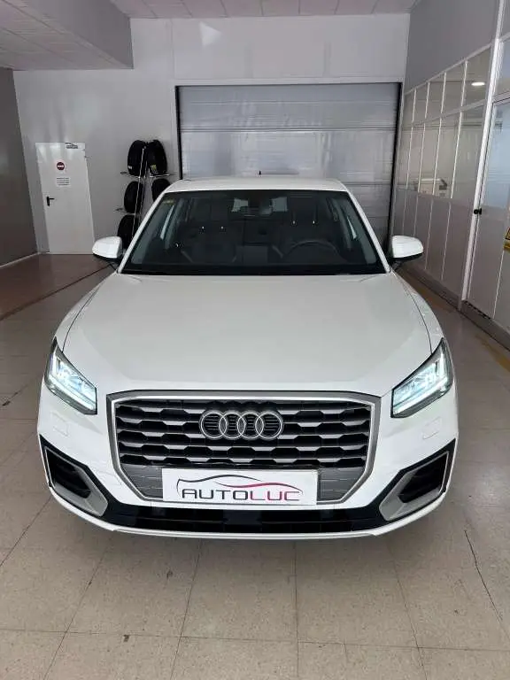 Photo 1 : Audi Q2 2020 Essence