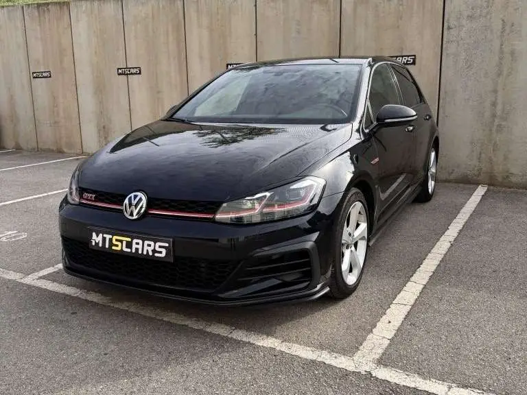 Photo 1 : Volkswagen Golf 2019 Essence