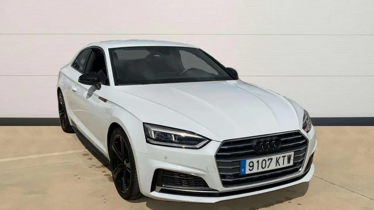 Photo 1 : Audi A5 2019 Essence