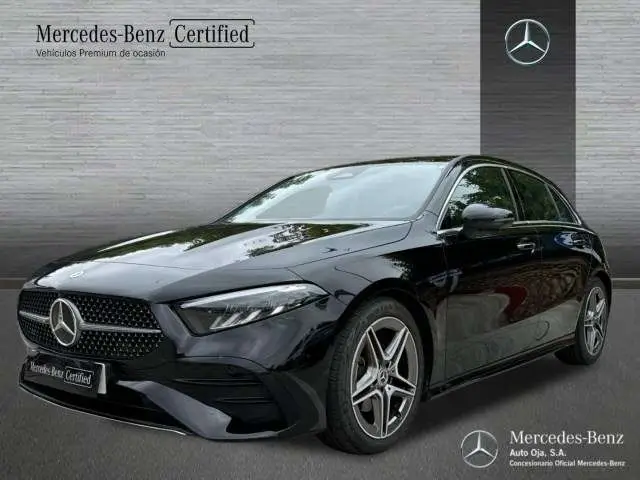 Photo 1 : Mercedes-benz Classe A 2023 Petrol