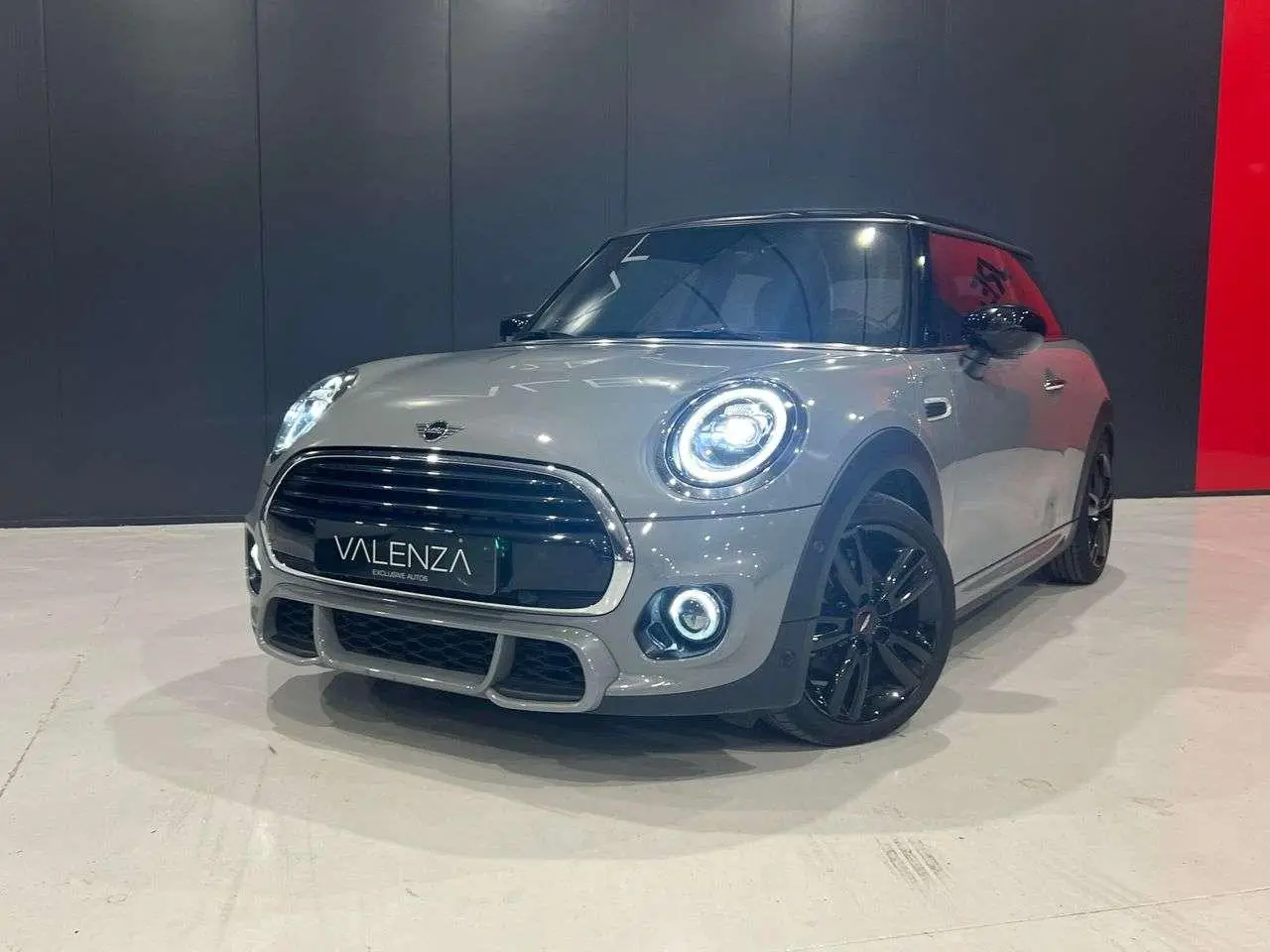 Photo 1 : Mini Cooper 2019 Petrol