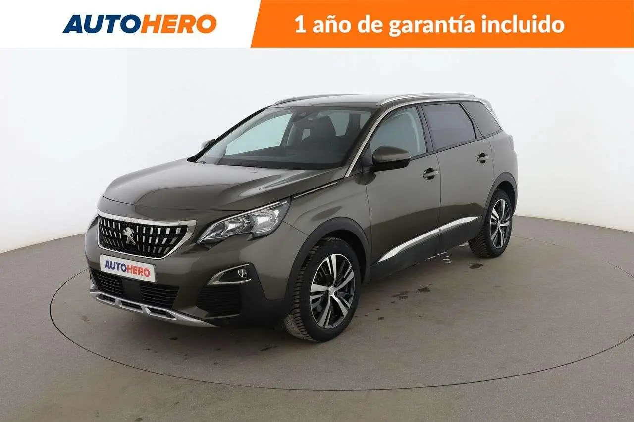 Photo 1 : Peugeot 5008 2020 Diesel