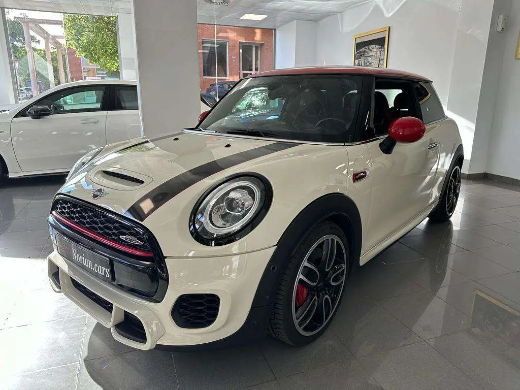 Photo 1 : Mini John Cooper Works 2019 Essence