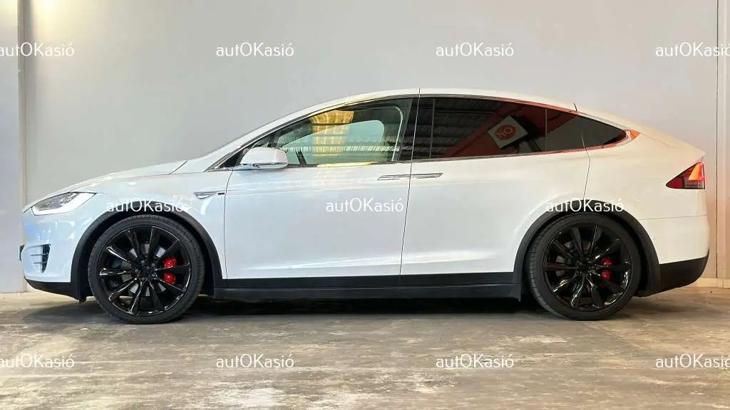 Photo 1 : Tesla Model X 2016 Électrique