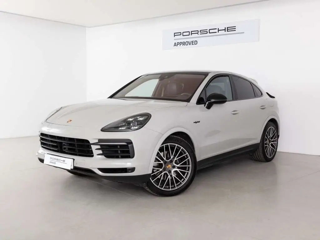 Photo 1 : Porsche Cayenne 2021 Hybrid