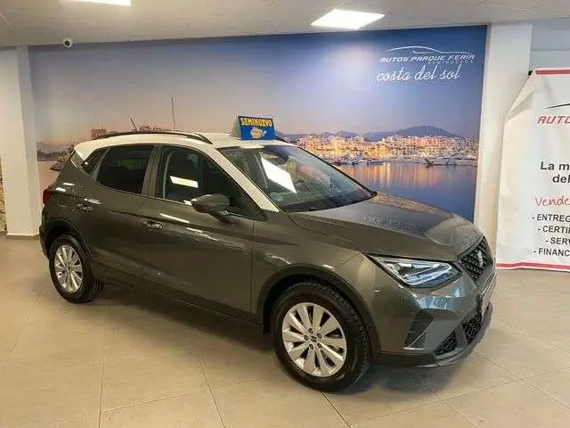 Photo 1 : Seat Arona 2023 Petrol