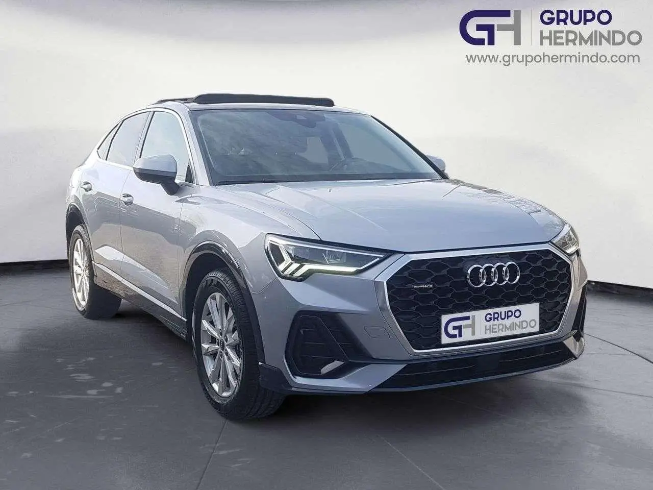 Photo 1 : Audi Q3 2021 Diesel