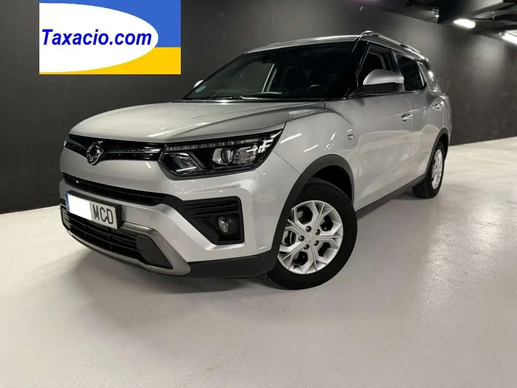 Photo 1 : Ssangyong Tivoli 2022 Essence