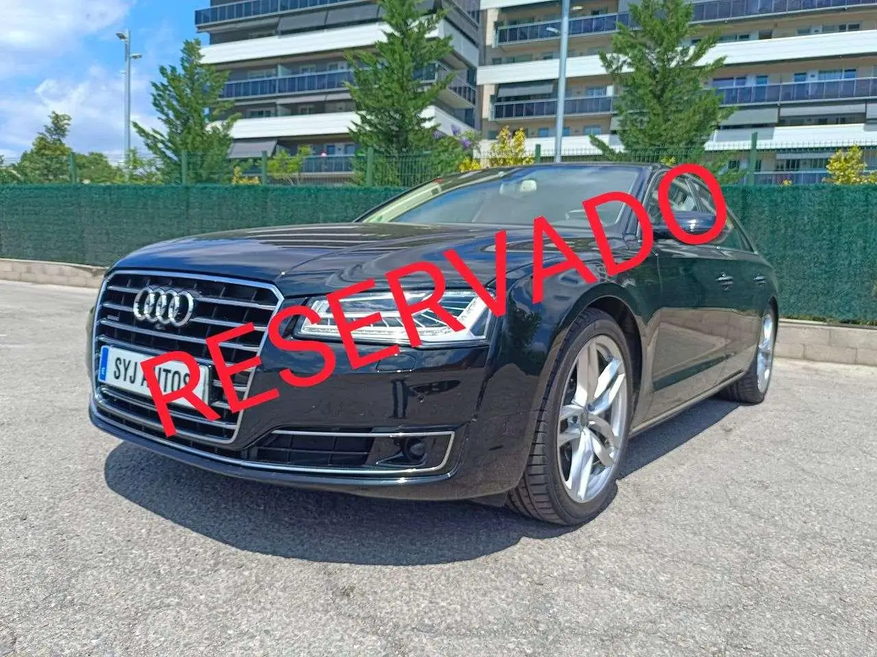 Photo 1 : Audi A8 2016 Essence