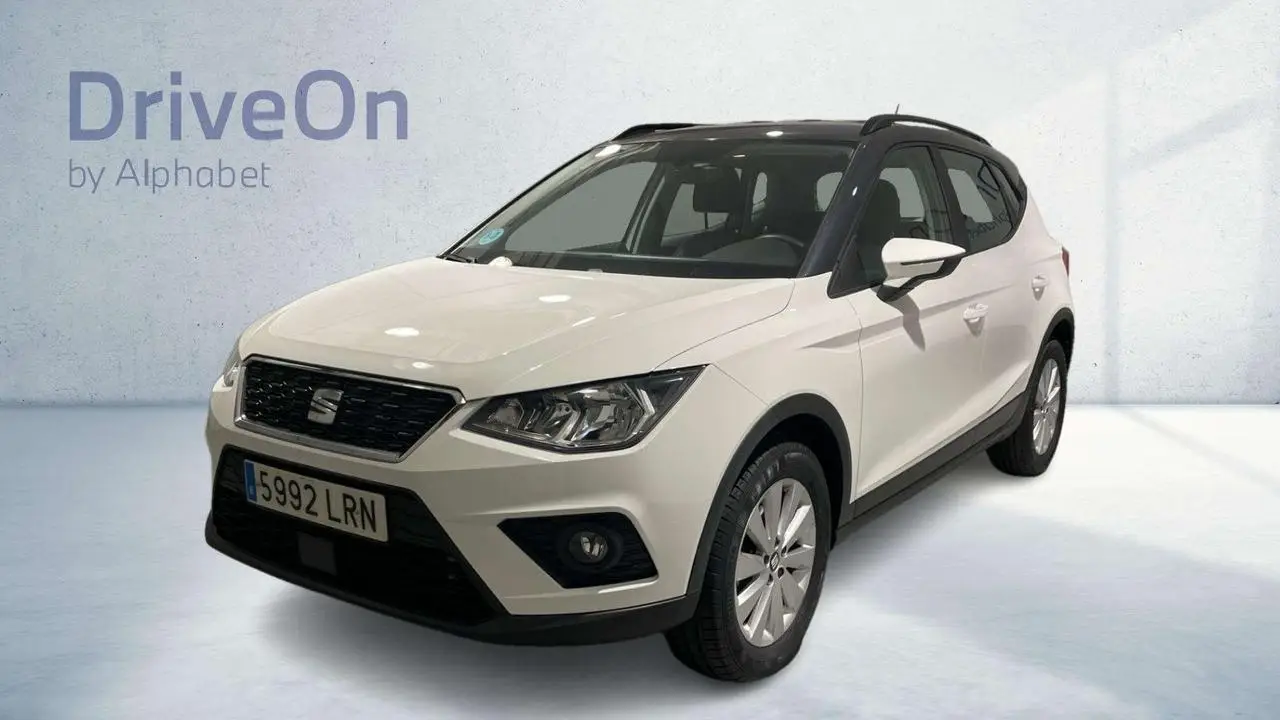 Photo 1 : Seat Arona 2021 Essence